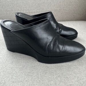 Robert Clergerie Platform Slip-on Mules / Clogs SZ 6.5